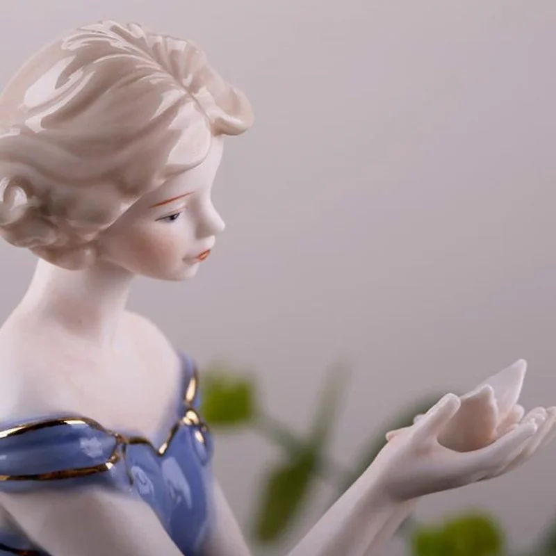 Europe Ceramic Beauty Figurine - Nutcracker Figurine 리뷰 및 가격